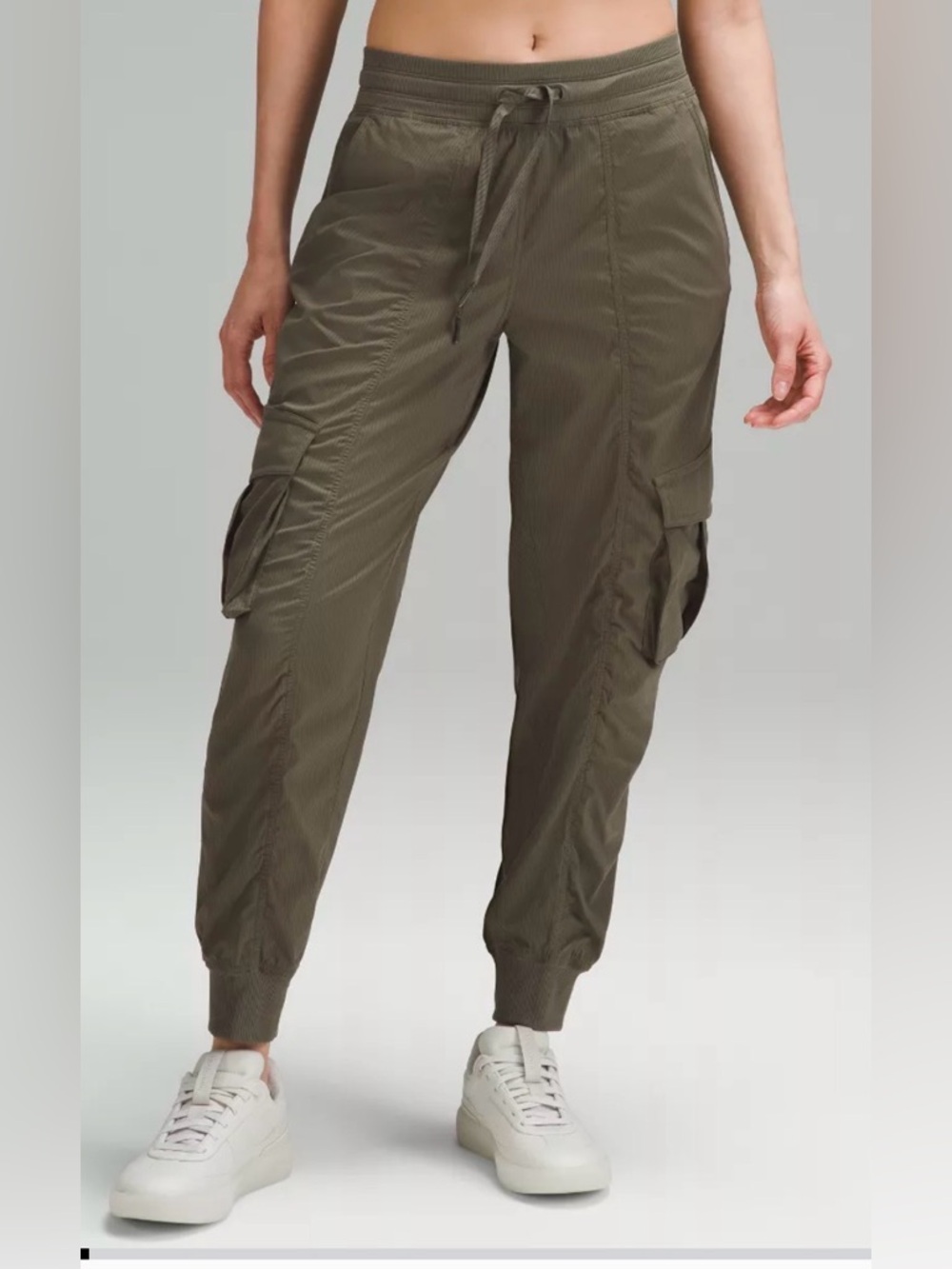 Dance Studio Relaxed-Fit Mid-Rise Cargo Jogger Size Medium Army Green Color